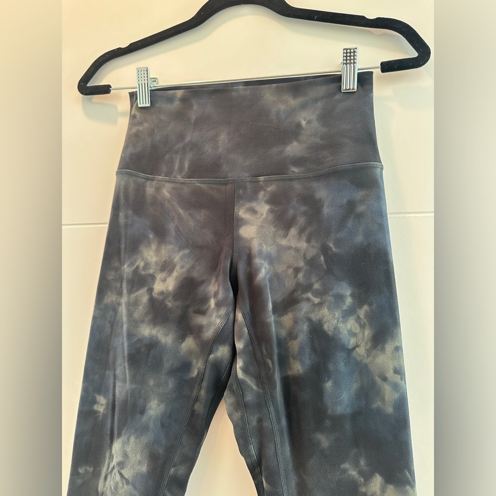 lululemon athletica Black Tie-Dye Leggings - Picture 6 of 10